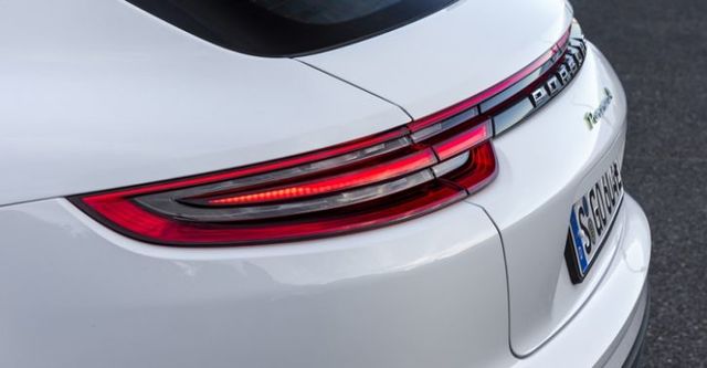 2018 Porsche Panamera Sport Turismo 4  第4張相片