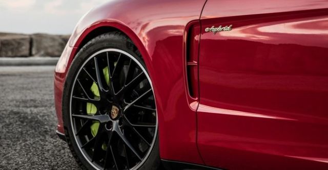 2018 Porsche Panamera Sport Turismo Turbo S  E-Hybrid  第2張相片