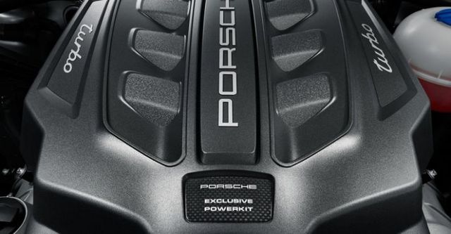 2018 Porsche Macan Turbo with Performance Package  第6張相片