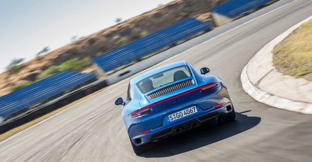 2018 Porsche 911 Carrera 4 GTS Coupe  第6張相片