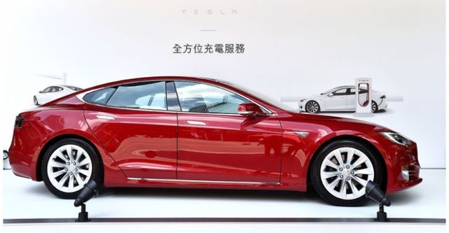 2018 Tesla Model S P100D  第3張相片