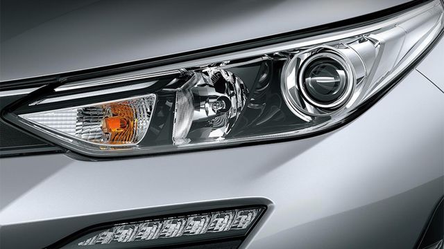 2021 Toyota Yaris 1.5豪華  第4張相片