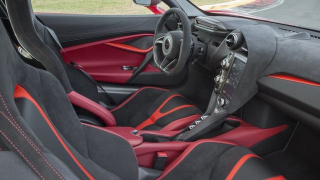2021 McLaren 720 S V8  第8張相片