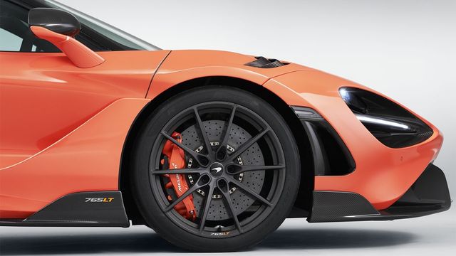 2021 McLaren 765 LT V8  第10張相片