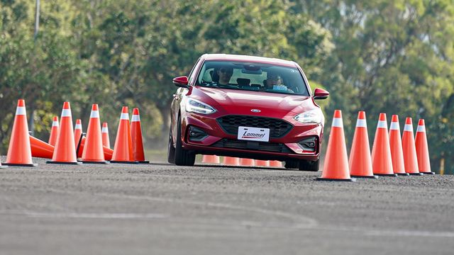 2021 Ford Focus 4D ST-Line Lommel  第3張相片