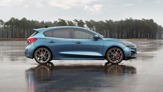 2021 Ford Focus 5D ST  第2張相片