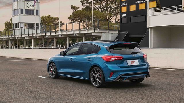 2021 Ford Focus 5D ST  第4張相片