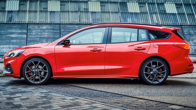 2021 Ford Focus Wagon ST  第2張相片