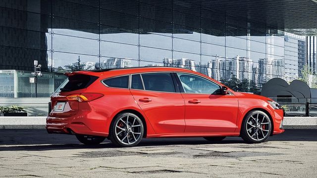 2021 Ford Focus Wagon ST  第3張相片