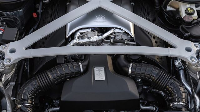 2021 Aston Martin DB11 4.0 V8  第10張相片