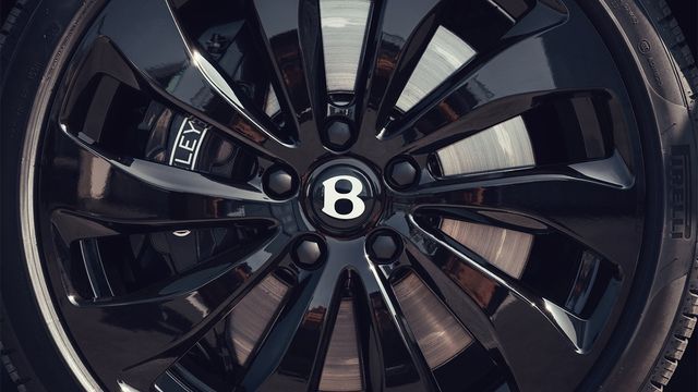 2021 Bentley Flying Spur 4.0 V8  第5張相片