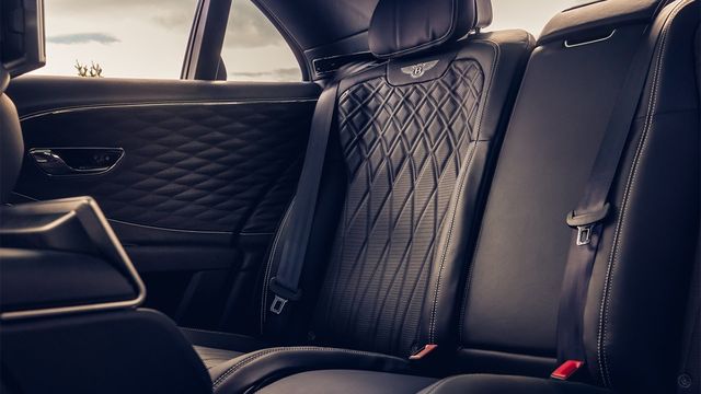 2021 Bentley Flying Spur 6.0 W12  第8張相片