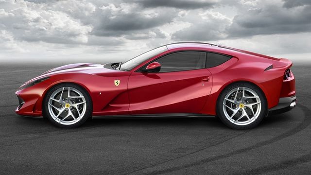 2021 Ferrari 812 Superfast V12  第5張相片