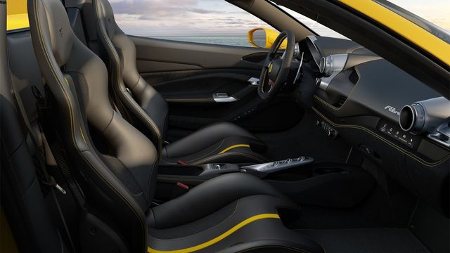 2021 Ferrari F8 Spider V8  第7張相片