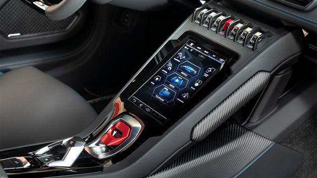 2021 Lamborghini Huracan EVO Spyder V10  第9張相片