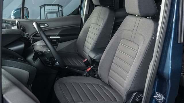 2021 Ford Tourneo Connect 1.5玩心版  第5張相片