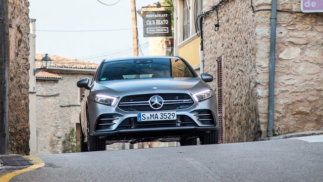 2021 M-Benz A-Class AMG A35 4MATIC  第4張相片