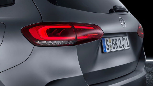 2021 M-Benz B-Class B180  第5張相片