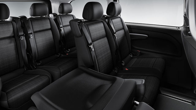 2021 M-Benz Vito Tourer 120  第7張相片