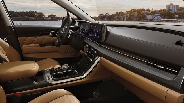 2021 Kia Carnival 尊貴7人座  第5張相片