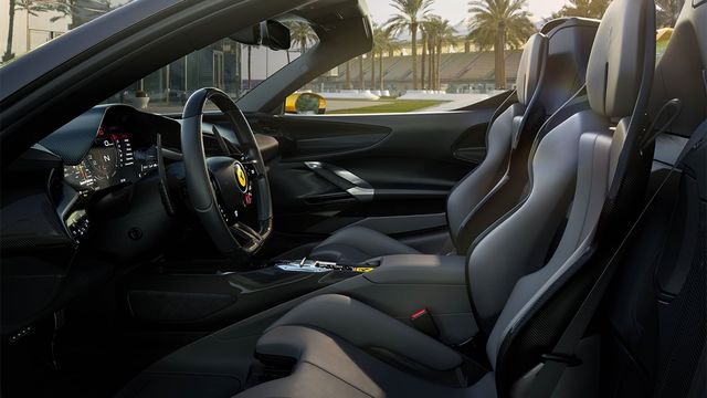 2021 Ferrari SF90 Spider Hybrid  第10張相片
