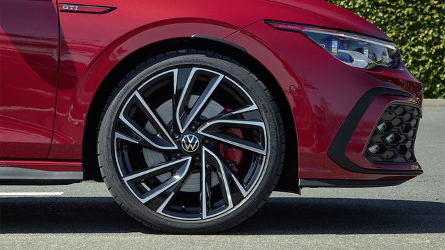 2021 Volkswagen Golf GTI  第4張相片
