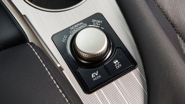 2021 Lexus RX 450h F Sport  第8張相片