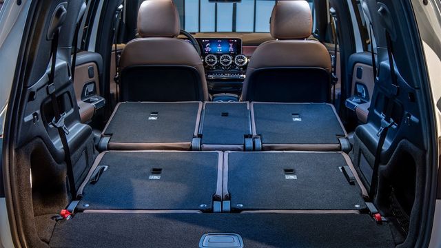 2022 M-Benz GLB 250七人座  第9張相片