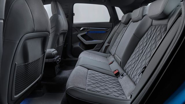 2022 Audi A3 Sportback 35 TFSI  第3張相片