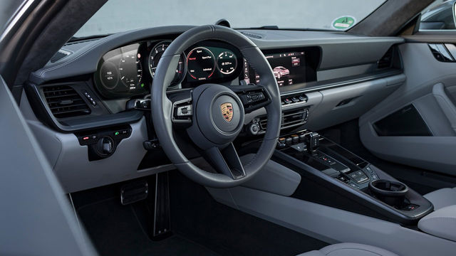 2022 Porsche 911 Carrera S Coupe  第9張相片