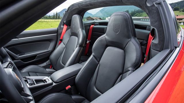 2022 Porsche 911 Targa 4S  第8張相片