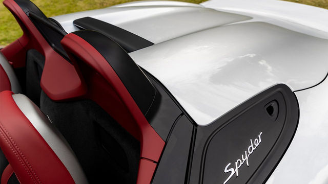 2022 Porsche Boxster Spyder  第10張相片