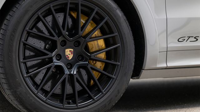 2022 Porsche Cayenne GTS  第4張相片