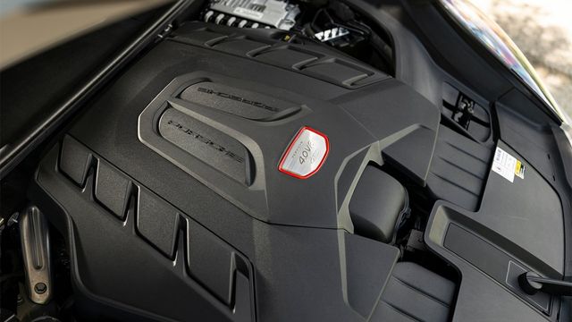 2022 Porsche Cayenne GTS  第10張相片