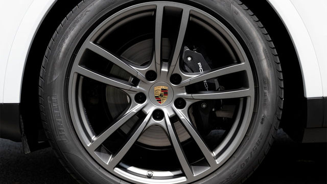 2022 Porsche Cayenne Coupe V6  第3張相片