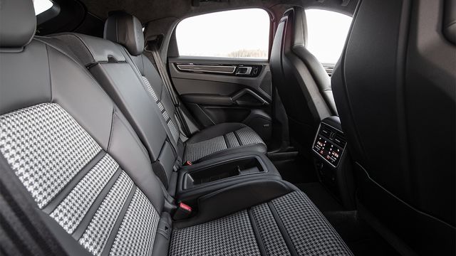2022 Porsche Cayenne Coupe E-Hybrid  第9張相片
