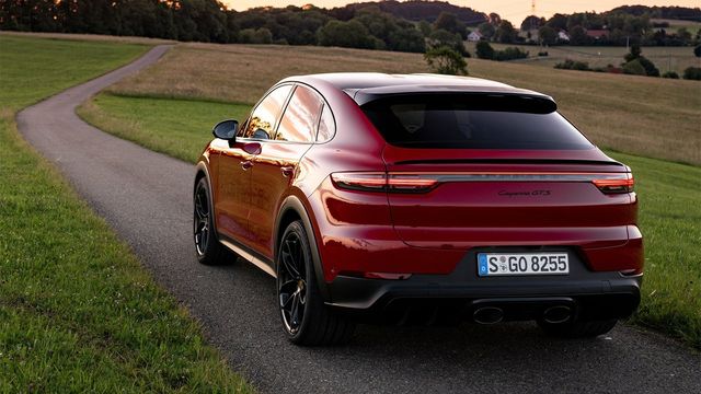 2022 Porsche Cayenne Coupe GTS  第2張相片