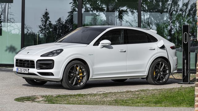 2022 Porsche Cayenne Coupe Turbo S E-Hybrid  第1張相片