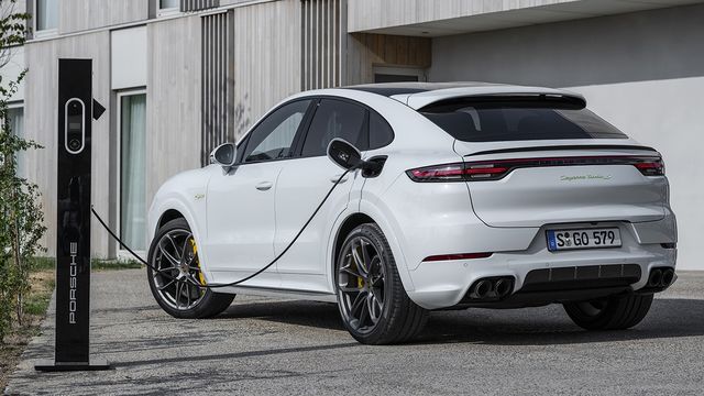 2022 Porsche Cayenne Coupe Turbo S E-Hybrid  第4張相片