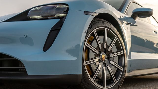 2022 Porsche Taycan 4 S  第3張相片