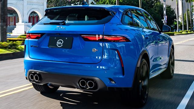 2022 Jaguar F-Pace SVR  第2張相片