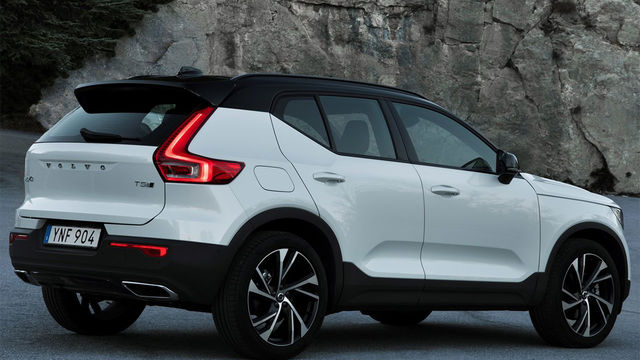 2022 Volvo XC40 B5 R-Design  第2張相片