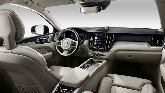 2022 Volvo XC60 B4 Momentum  第7張相片
