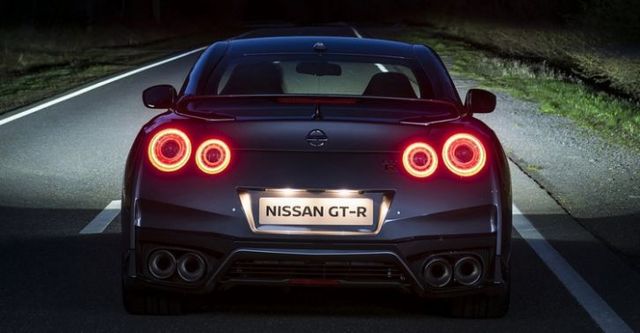 2017 Nissan GT-R 3.8 Black  Premium Edition  第7張相片