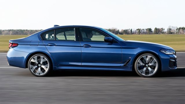 2022 BMW 5-Series Sedan 520i M Sport  第2張相片