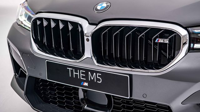 2022 BMW 5-Series Sedan M5  第3張相片