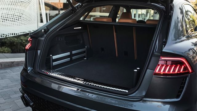 2022 Audi Q8 RSQ8  第10張相片