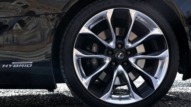 2022 Lexus LC 500h  第6張相片