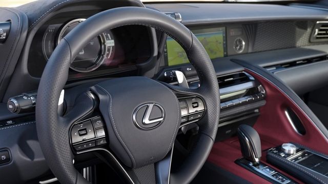 2022 Lexus LC 500h  第10張相片