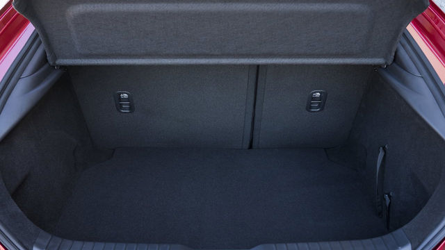 2022 Mazda 3 5D 20S Carbon Edition  第10張相片